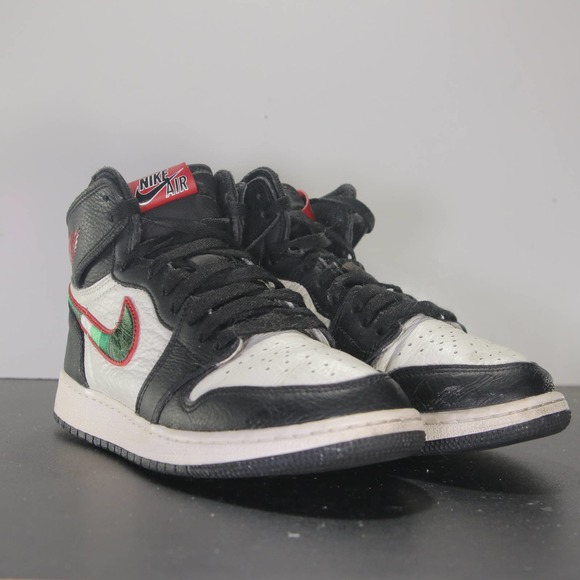 Air Jordan 1 Retro High OG Black Women's Sneakers 004155 Size 7youth/8.5womens - Picture 2 of 8